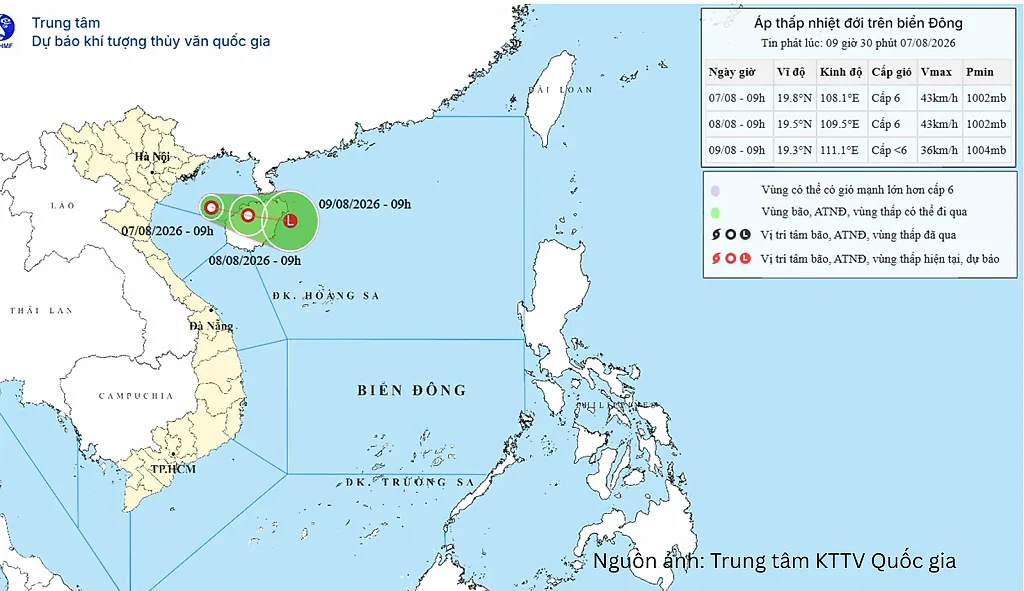 Áp thấp nhiệt đới gây gió mạnh, sóng lớn trên Vịnh Bắc Bộ