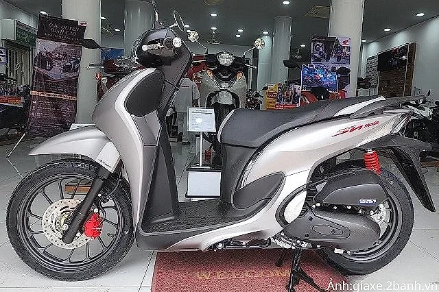 Giá xe Honda Vision tháng 8/2026: Bản thể thao có giá cao nhất