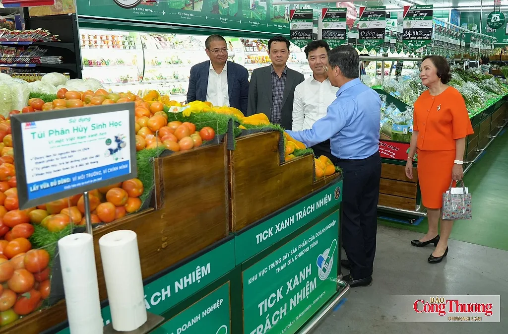 ‘Tick xanh trách nhiệm’ và chuẩn mực mới của hàng Việt