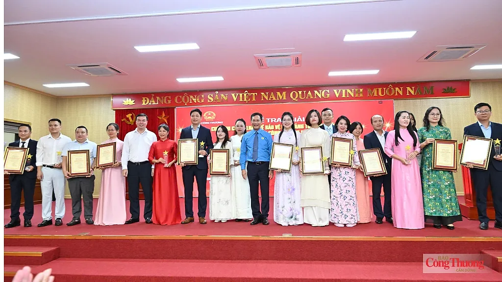 Bảo vệ nền tảng tư tưởng của Đảng trong ngành Công Thương: Gắn lý luận với thực tiễn