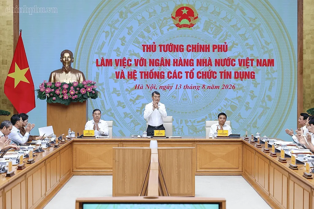 Thủ tướng Chính phủ làm việc với Ngân hàng Nhà nước Việt Nam và hệ thống các tổ chức tín dụng