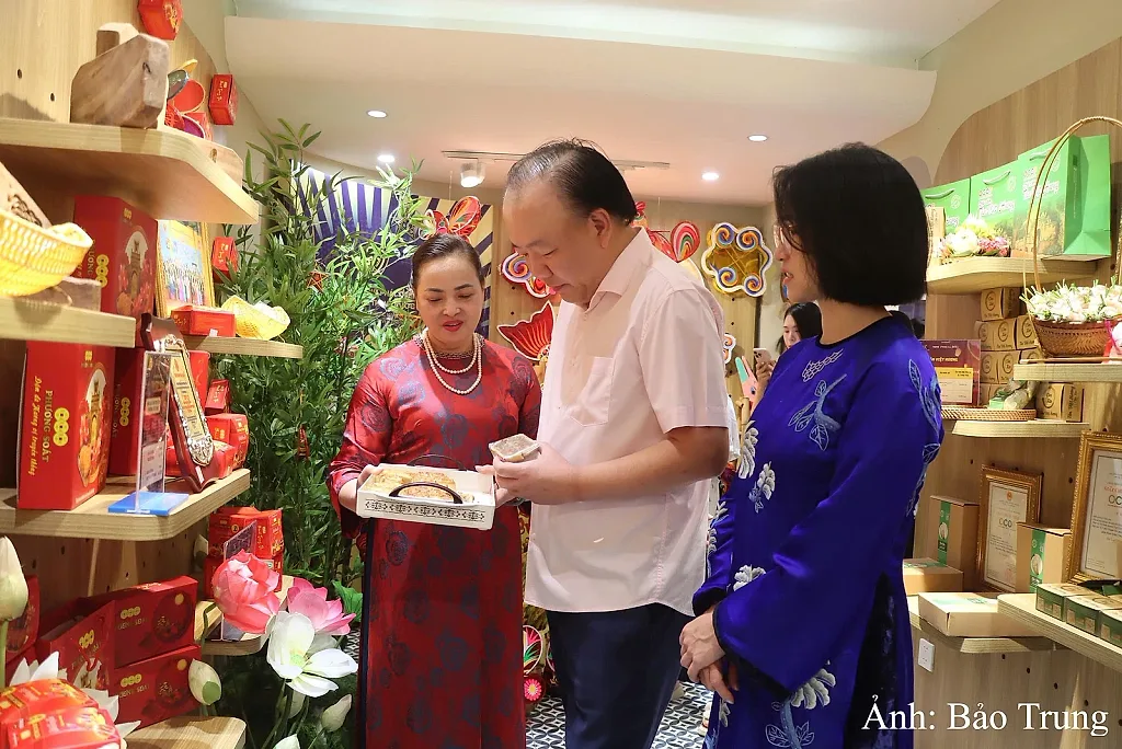 Sức sống hàng Việt số 11: Rằm rộ phố cổ, Hà Nội trong tôi — Cục Quản lý và Phát triển thị trường trong nước