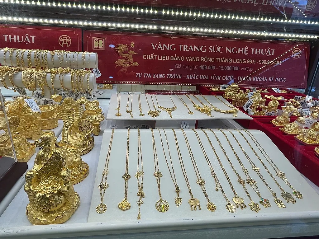 Giá vàng hôm nay (16/8): Hồi phục trong thế giằng co
