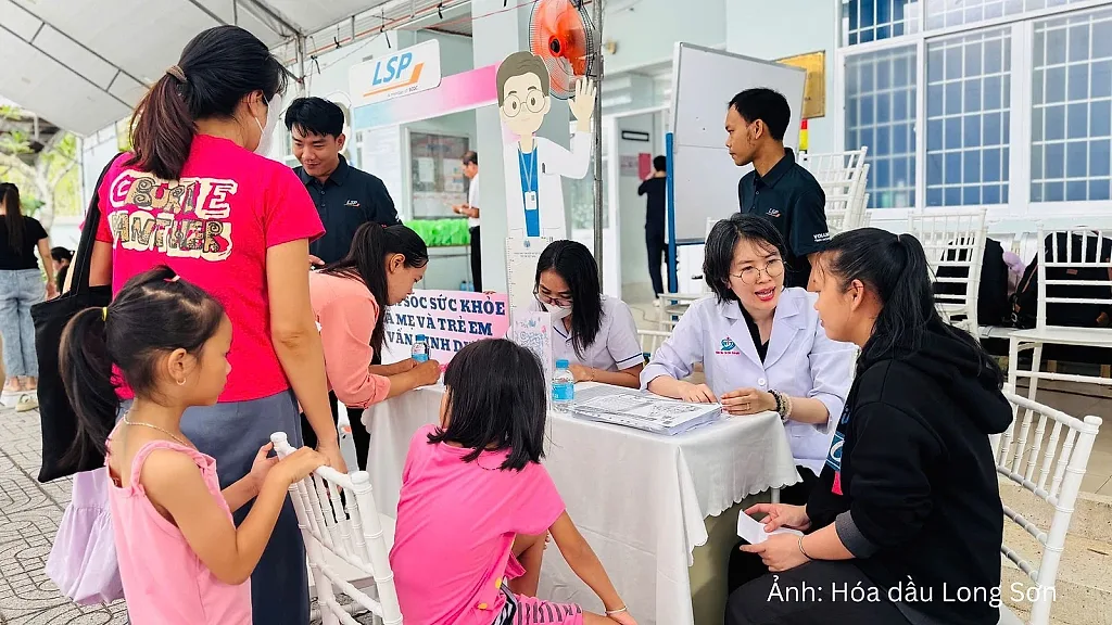 LSP đồng hành chăm sóc sức khỏe cộng đồng tại xã Long Sơn