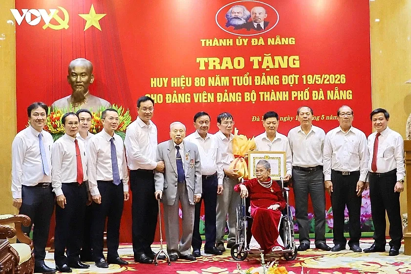 Bộ Công Thương đẩy mạnh tuyên truyền về trao tặng Huy hiệu 80 năm tuổi Đảng