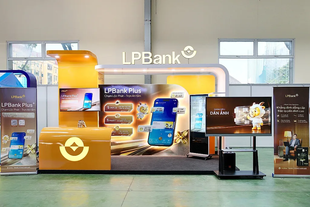 lpbank-cds-4.jpg