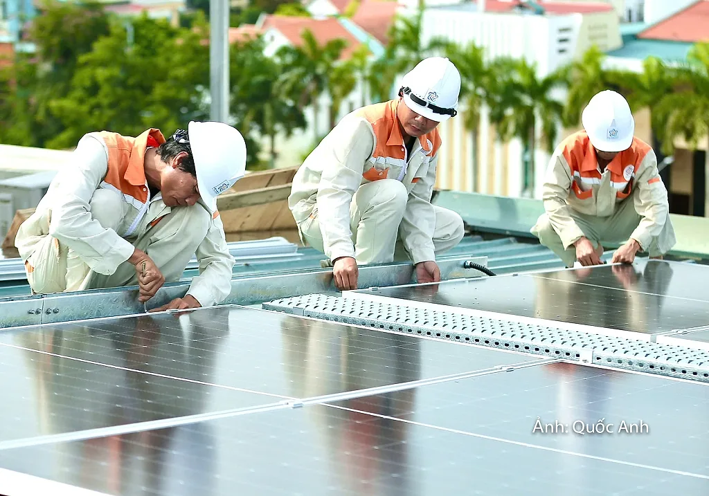 Thanh Hóa: Doanh nghiệp, hộ gia đình tăng tốc lắp điện mặt trời mái nhà
