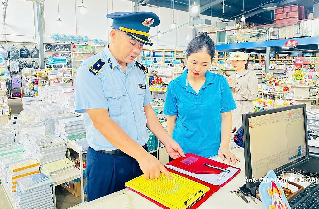 Quản lý Thị trường Hà Tĩnh siết chặt thị trường sách, đồ dùng học tập