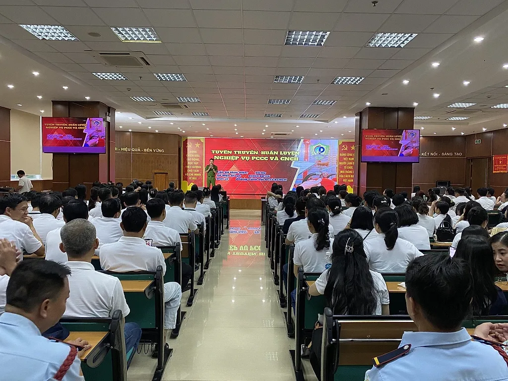 Vai trò của lực lượng Công an nhân dân trong việc hỗ trợ các TCTD trên địa bàn TP. Hồ Chí Minh và Đồng Nai phát triển