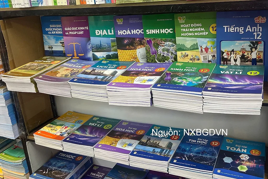 Bộ Giáo dục và Đào tạo yêu cầu bảo đảm đủ sách giáo khoa trước ngày 30/8
