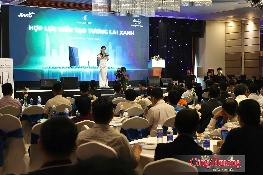 Thị trường điện mặt trời hộ gia đình cần một cuộc chuẩn hóa