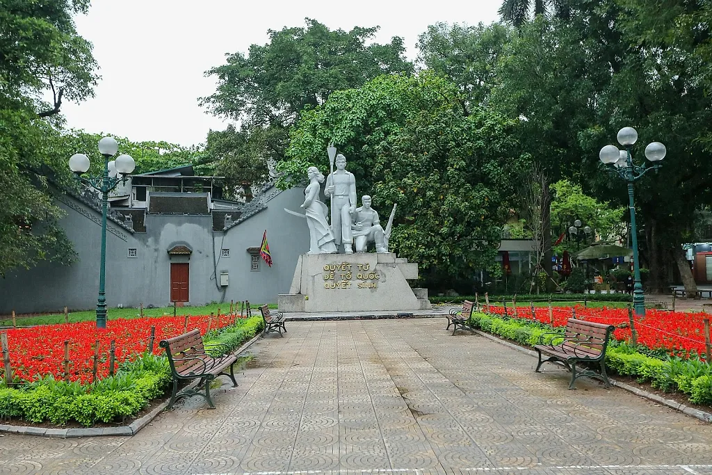 Hà Nội xem xét kỹ lưỡng phương án di chuyển Tượng đài 'Quyết tử để Tổ quốc quyết sinh'
