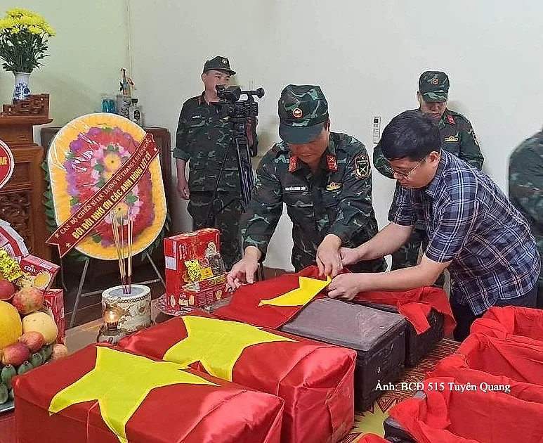 Tuyên Quang phát hiện và đưa 8 hài cốt liệt sĩ về nhà quàn