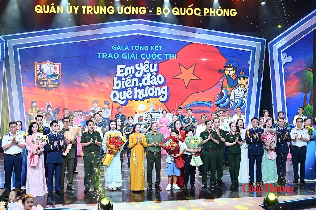 Đội Bạch Long Vĩ giành giải Nhất cuộc thi "Em yêu biển, đảo quê hương"