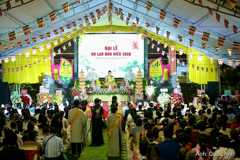 Ngày lễ Vu Lan tưởng nhớ đấng sinh thành