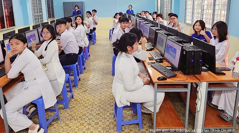 TP. Hồ Chí Minh sẽ thí điểm học sinh THPT kiểm tra, thi trên máy tính