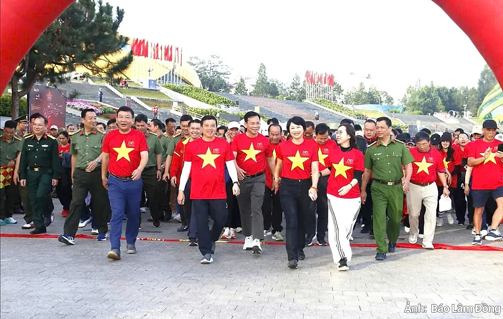 Lâm Đồng huy động 30.000 người tham gia 'Cùng Việt Nam tiến bước' — UBND tỉnh Lâm Đồng