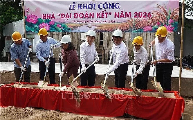 Đồng Tháp khởi công 187 công trình hỗ trợ người nghèo