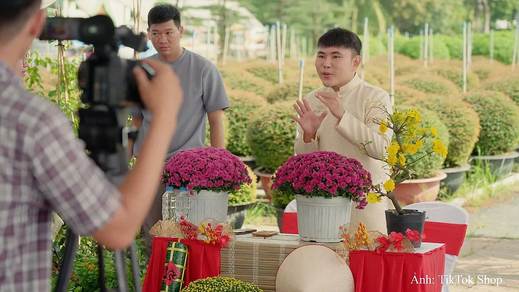 Vĩnh Long - TikTok Shop khởi động 'Xã thương mại điện tử - Chợ Lách vươn mình'