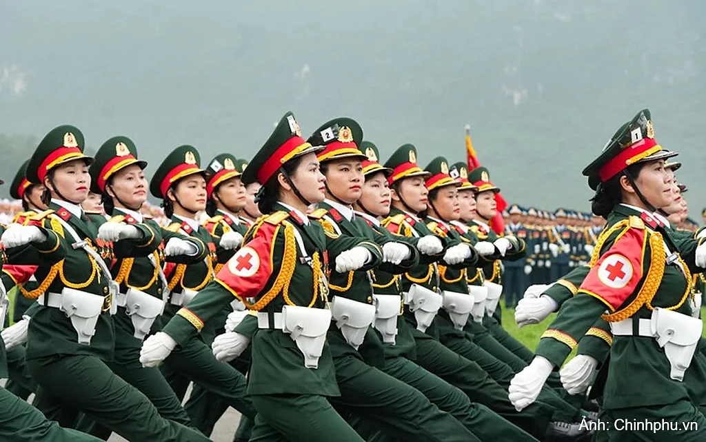 Sĩ quan nghỉ hưu trước hạn được nâng trợ cấp lên 5 tháng tiền lương