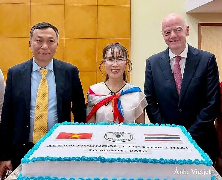 Một khung hình đặc biệt: FIFA, Bóng đá Việt Nam và Vietjet