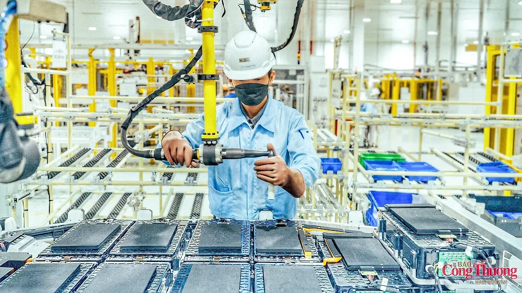 Việt Nam tiếp tục củng cố vị thế chiến lược trong chuỗi cung ứng toàn cầu