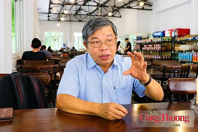 'Tự ta giải phóng cho ta' - từ mùa Thu 1945 đến khát vọng vươn mình — Hội Khoa học Lịch sử TP. Hồ Chí Minh