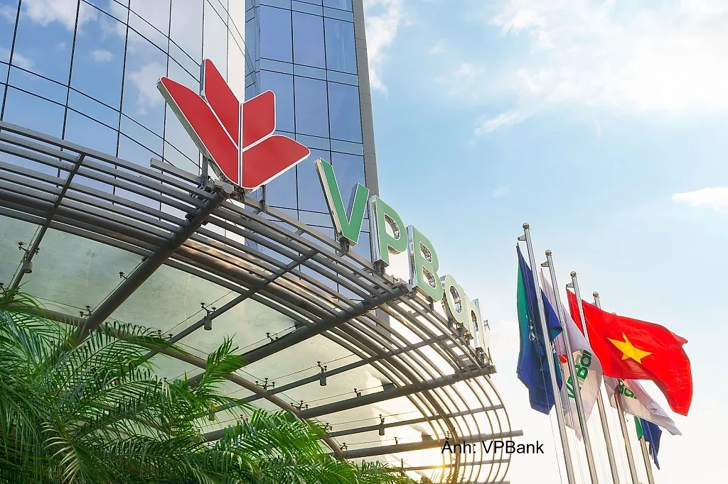 Giữa làn sóng tăng vốn, tìm cổ đông ngoại, VPBank có lợi thế gì?