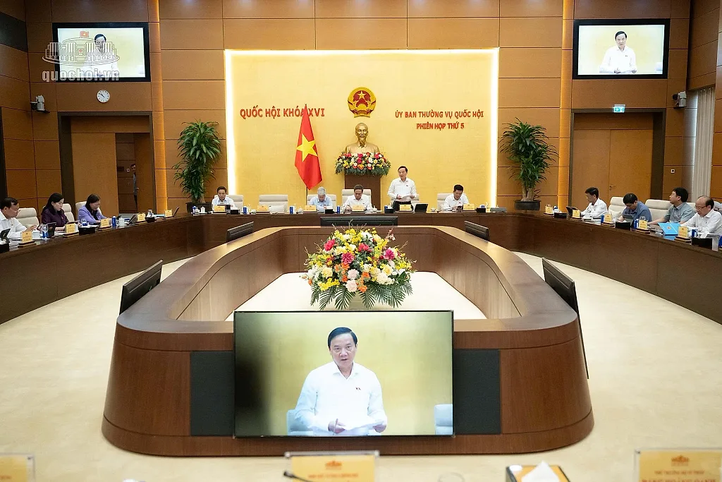 Hoàn thiện khung pháp lý về hàng hải và đường thủy, tạo động lực phát triển kinh tế biển