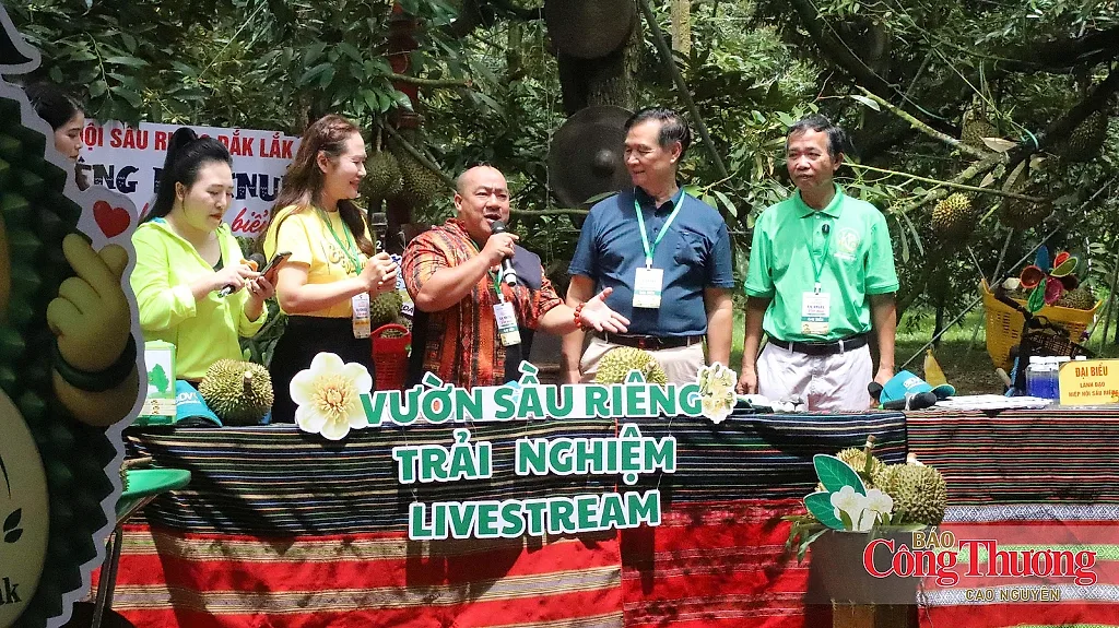 Nhiều lãnh đạo xã, KOL livestream bán hàng, thu hơn 11 tỷ đồng