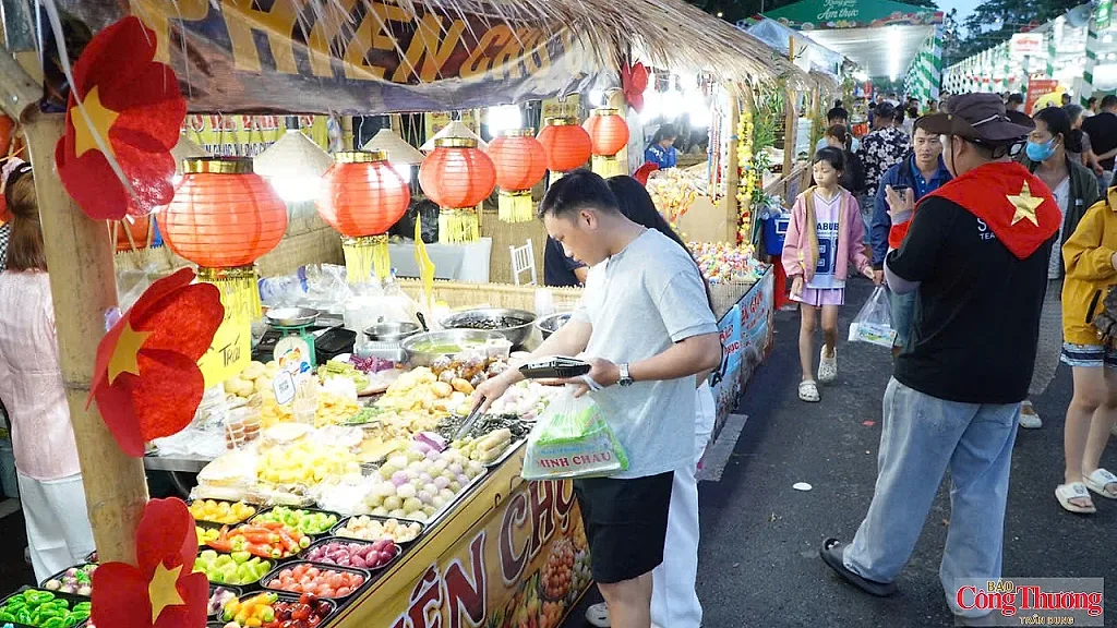 Cần Thơ khai mạc Tuần lễ Ẩm thực năm 2026, quy tụ hơn 100 gian hàng