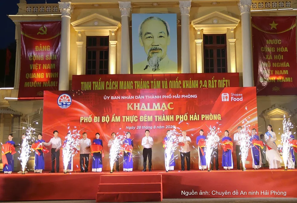 Hải Phòng: Khai mạc Phố đi bộ, ẩm thực