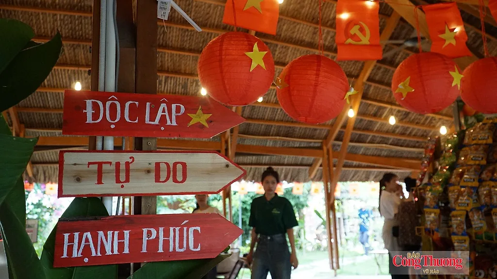Đà Nẵng: Cờ hoa rực rỡ mừng Tết Độc lập