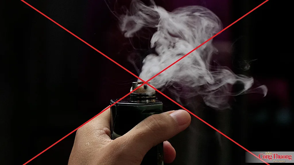 Hà Nội phát động toàn dân tố giác hành vi mua bán thuốc lá điện tử