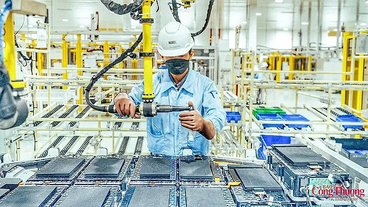 Cắt giảm tối đa thủ tục hành chính, tạo động lực tăng trưởng hai con số