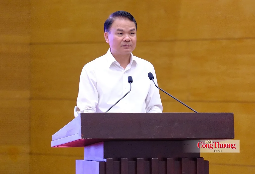 Họp báo Chính phủ: Thực hiện giải pháp thúc đẩy xuất khẩu, kiểm soát nhập siêu