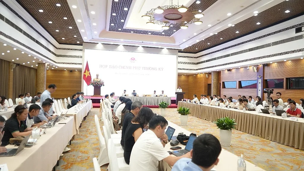 Tập trung cao độ, xử lý quyết liệt 6 nhóm giải pháp trọng tâm những tháng cuối năm 2026