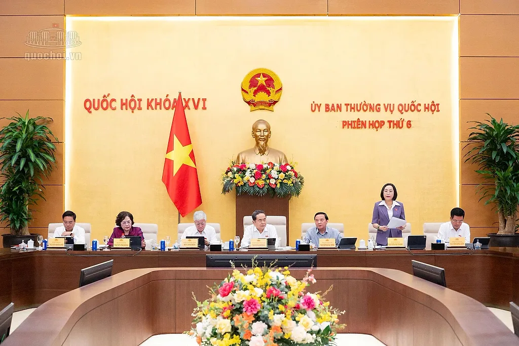 Hoàn thiện hệ thống pháp luật về y tế