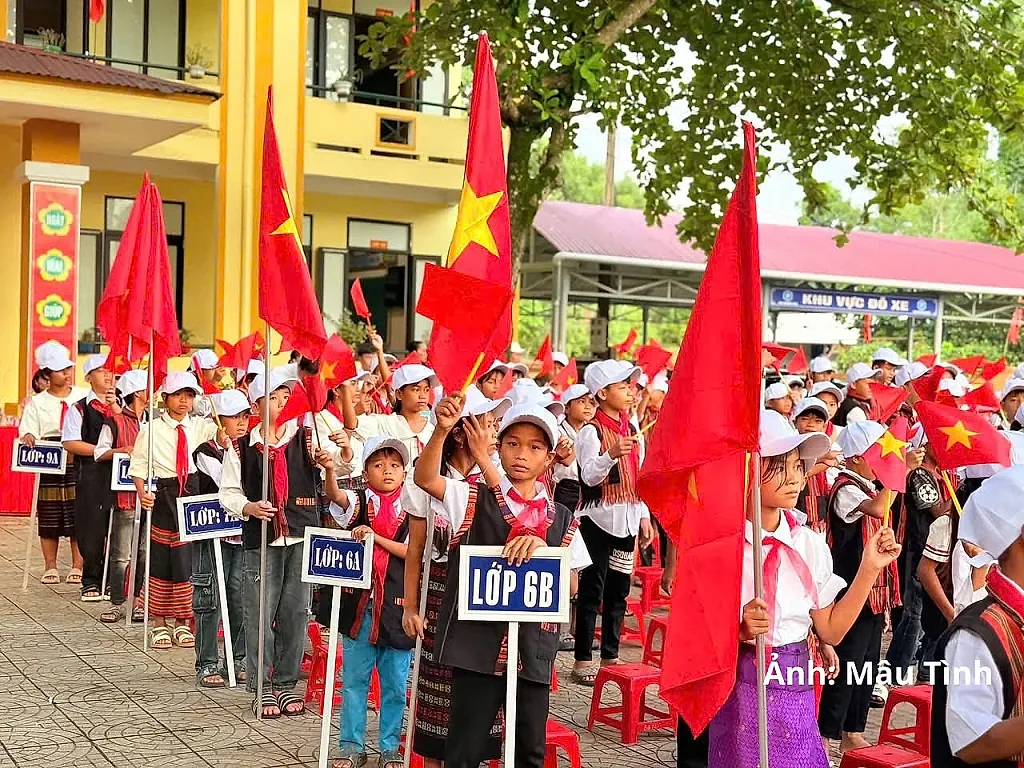 Quảng Trị rộn ràng ngày khai giảng năm học mới