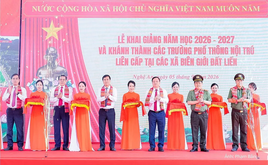 Nghệ An: 900 nghìn học sinh háo hức bước vào năm học mới
