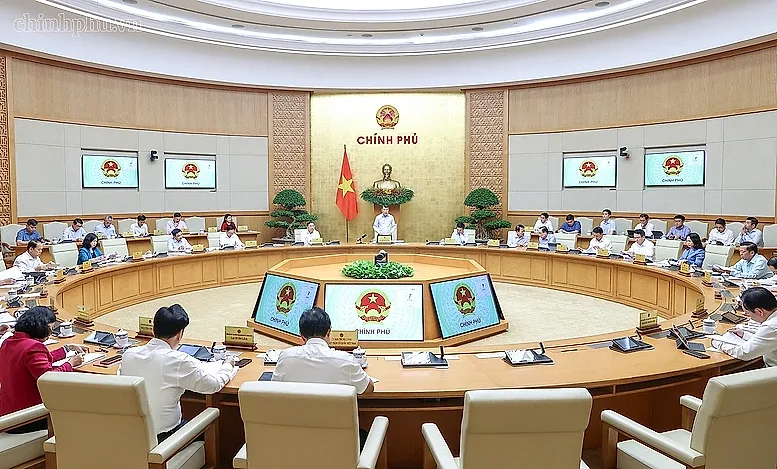 Tập trung thúc đẩy xuất khẩu, kiểm soát lạm phát và phát triển thị trường trong nước