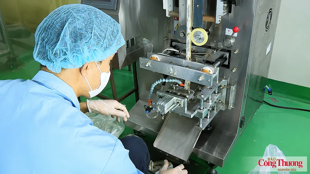 'Vốn mồi' khuyến công tiếp sức doanh nghiệp tăng năng lực sản xuất