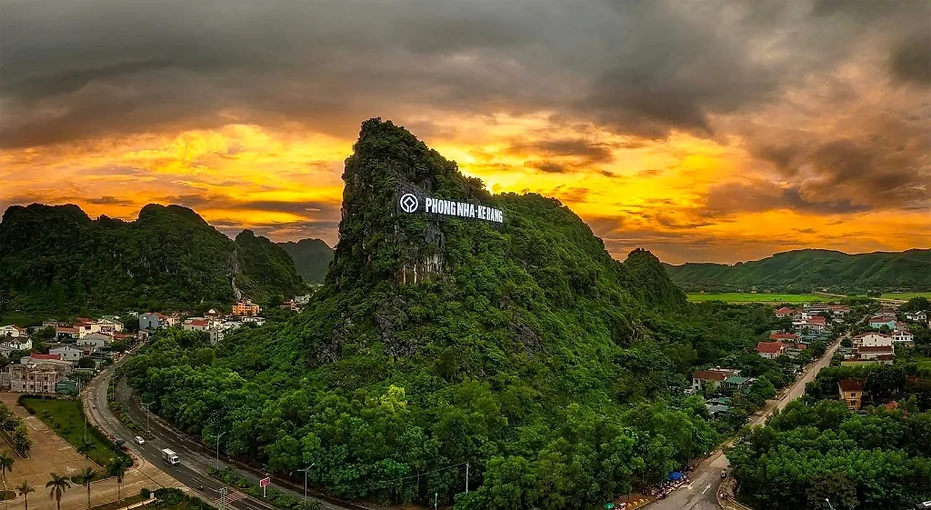 Phong Nha - Kẻ Bàng: Từ vẻ đẹp di sản đến thương hiệu du lịch xanh