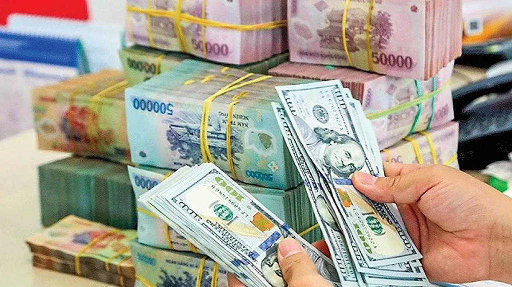 Chính sách tiền tệ cuối năm: Điều tiết thanh khoản ngắn hạn bên cạnh áp lực lạm phát
