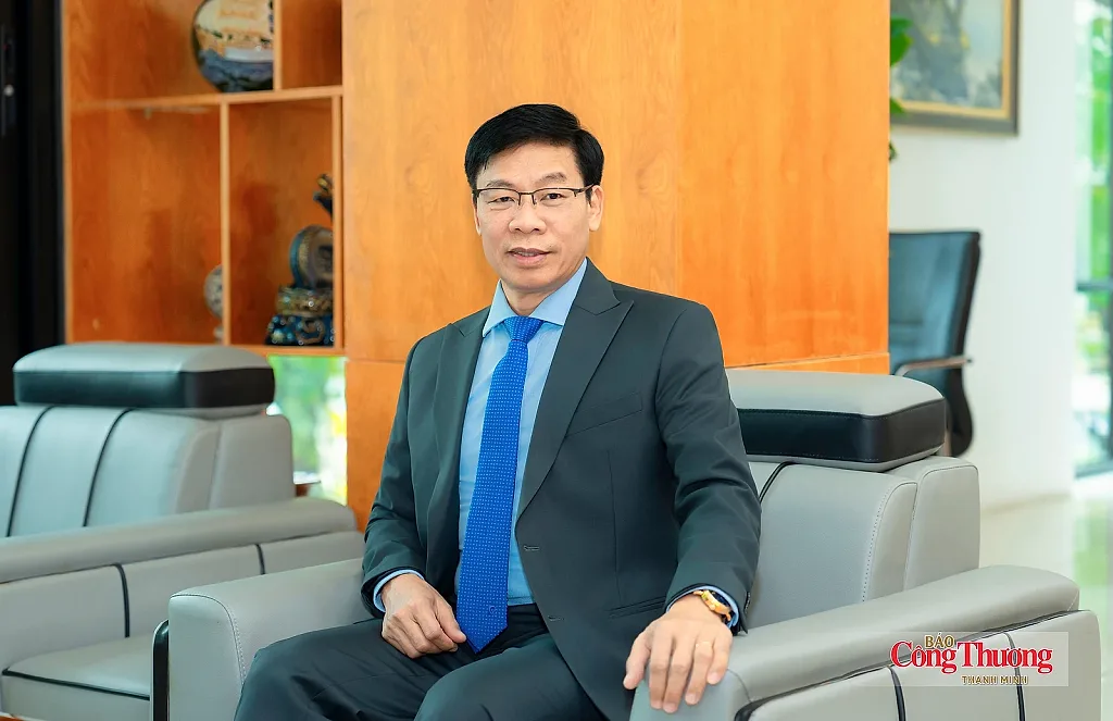HUIT đẩy mạnh chuyển đổi số, hướng tới đại học thông minh