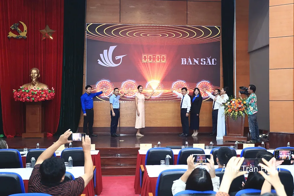 Bản Sắc năm 2026: Lan tỏa giá trị văn hóa Việt Nam trên môi trường số
