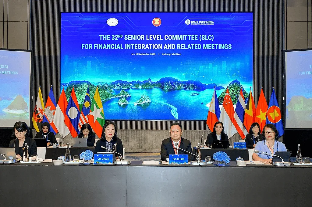 15.9-1-pho-thong-doc-nguyen-ngoc-canh-dong-chu-tri-hoi-nghi-uy-ban-cap-cao-ve-hoi-nhap-tai-chinh-asean-lan-thu-32-1-.png