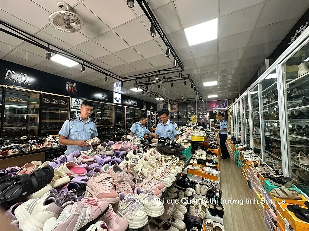 Sơn La: Phạt 45 triệu đồng hộ kinh doanh bán hàng giả mạo nhãn hiệu