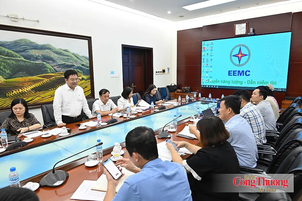 Ban tổ chức Giải thưởng Công nghiệp, Thương mại, Dịch vụ Việt Nam thẩm định hồ sơ tại EEMC
