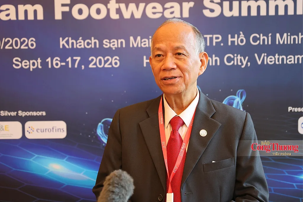T.S Nguyễn Minh Phong: Doanh nghiệp da giày Việt Nam cần giữ vững 'sân nhà'